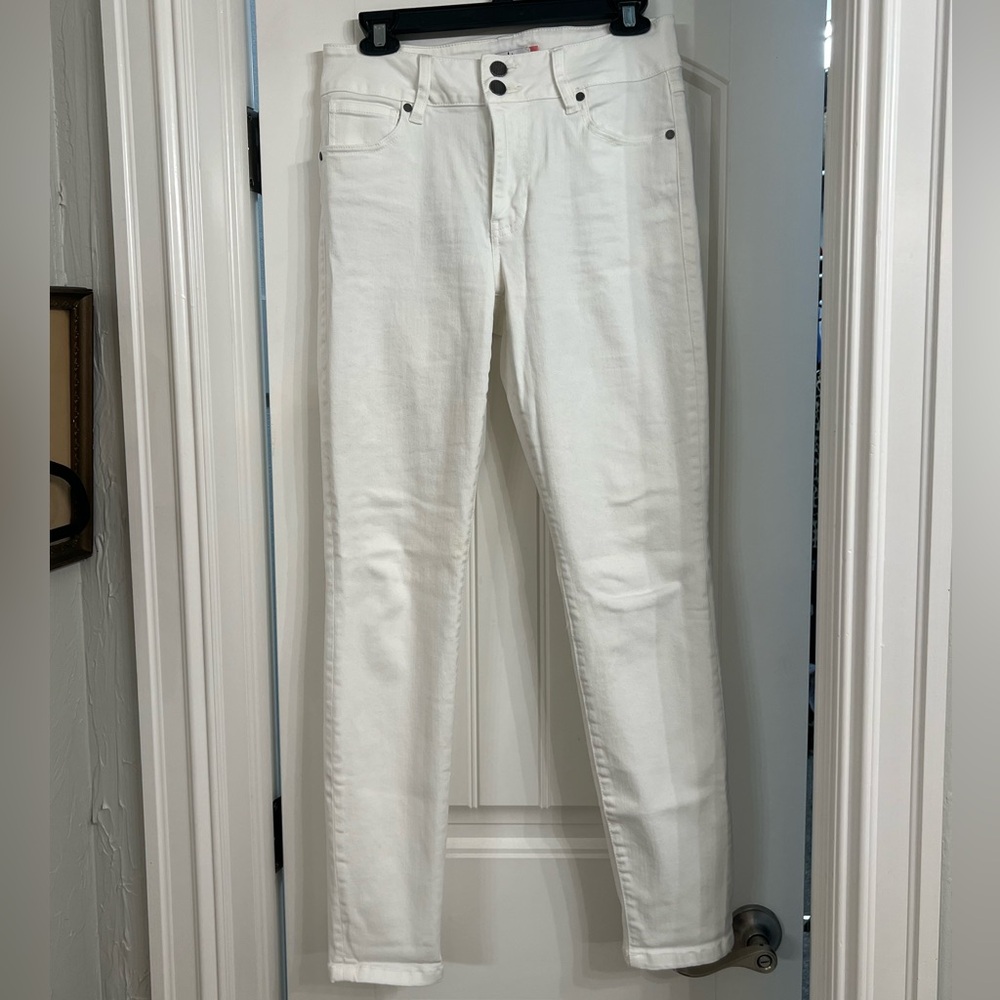White Cabi skinny jeans